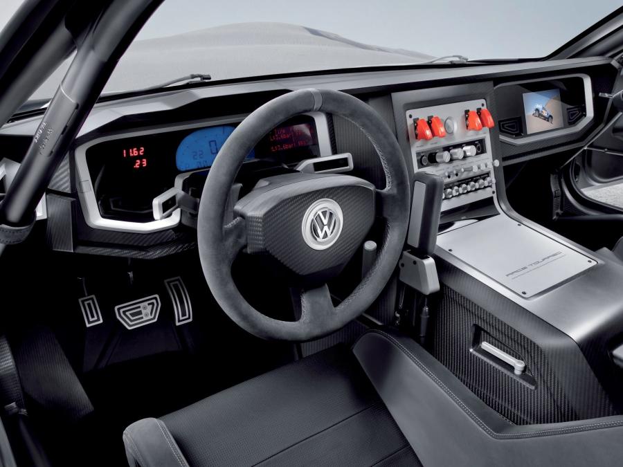  Volkswagen Touareg 3 Race Qatar Concept 2011 года  (фото 12 из 16)